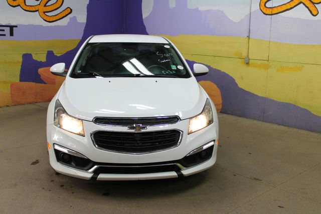 Used 2015 Chevrolet Cruze LT FWD image 3