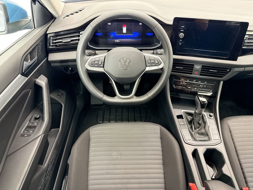 Used 2025 Volkswagen Jetta S image 10