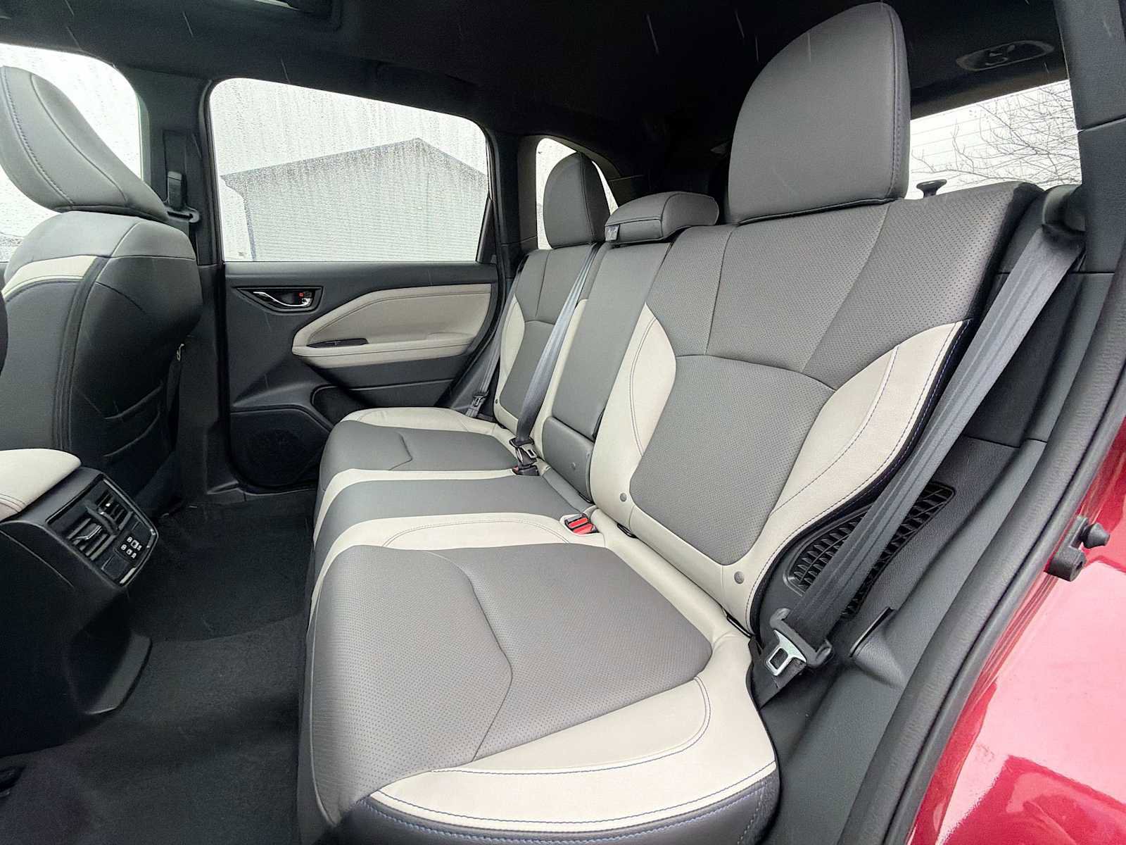 Used 2025 Subaru Forester Limited image 17