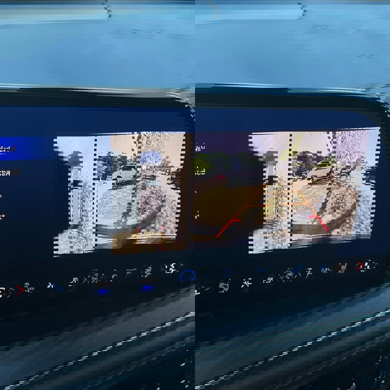 Used 2025 Chevrolet Tahoe LT image 19