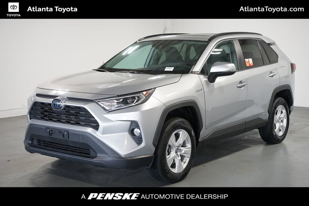 Used 2019 Toyota RAV4 XLE image 1