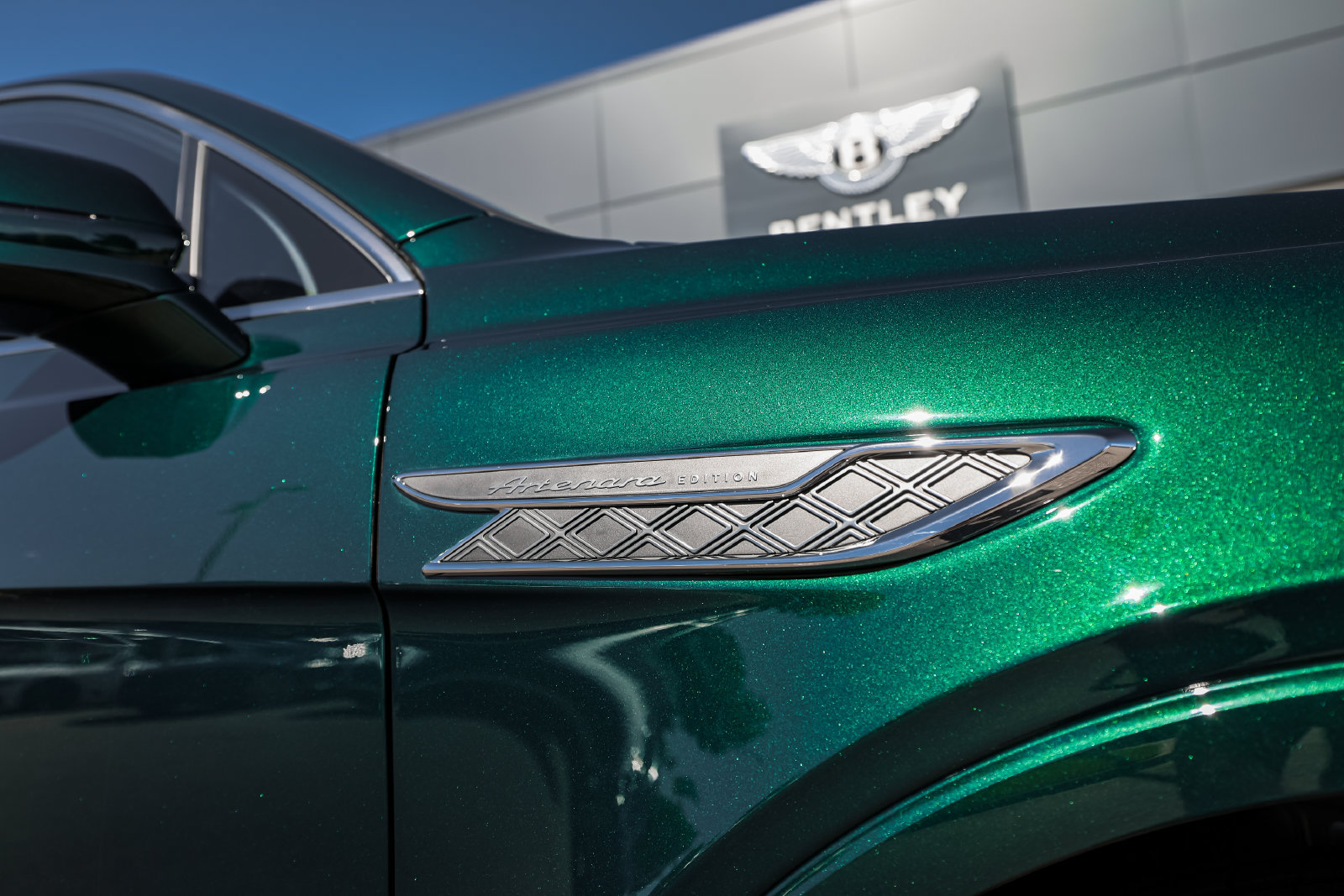 New 2027 Bentley Bentayga AWD/4WD image 17