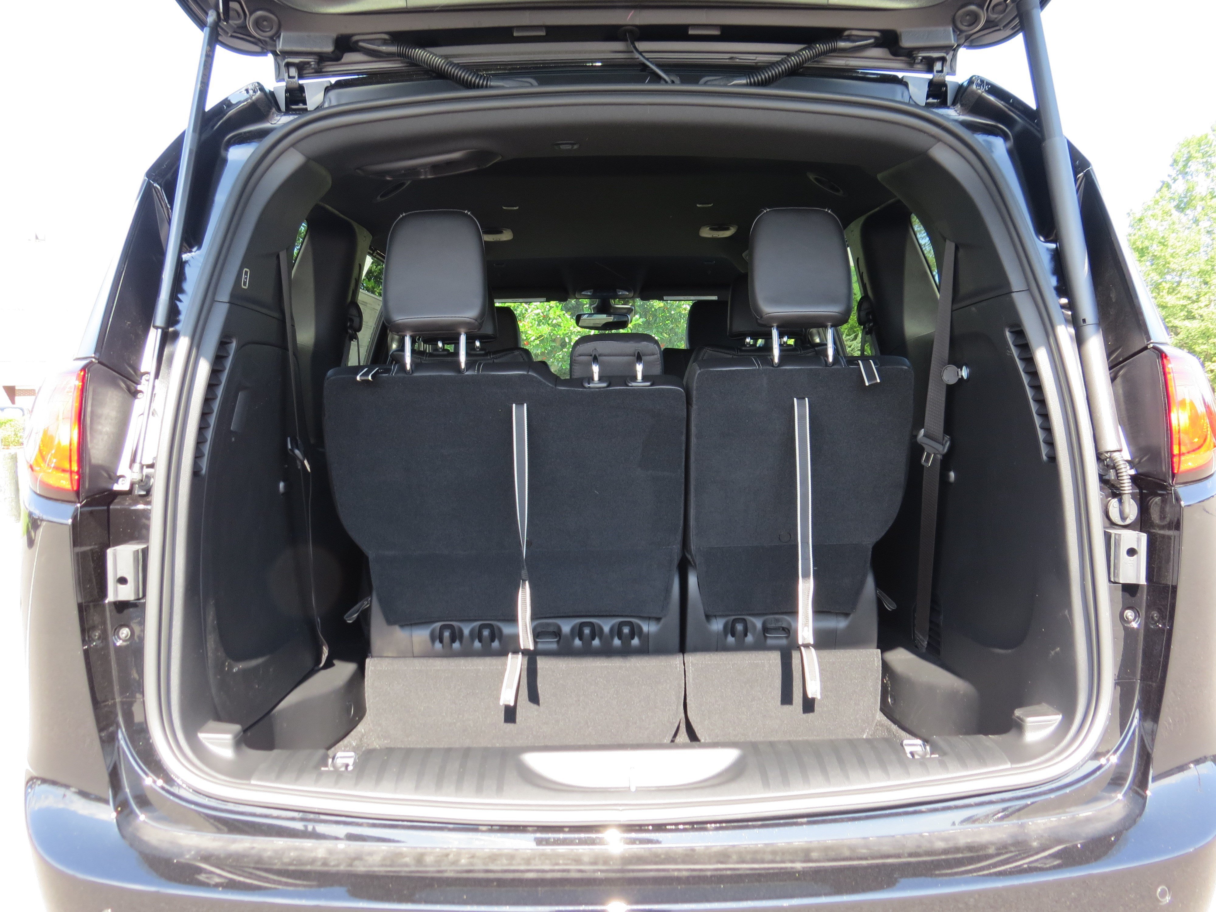 New 2025 Chrysler Voyager LX FWD image 13