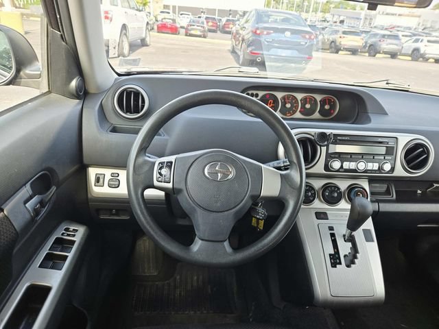 Used 2008 Scion xB FWD image 8