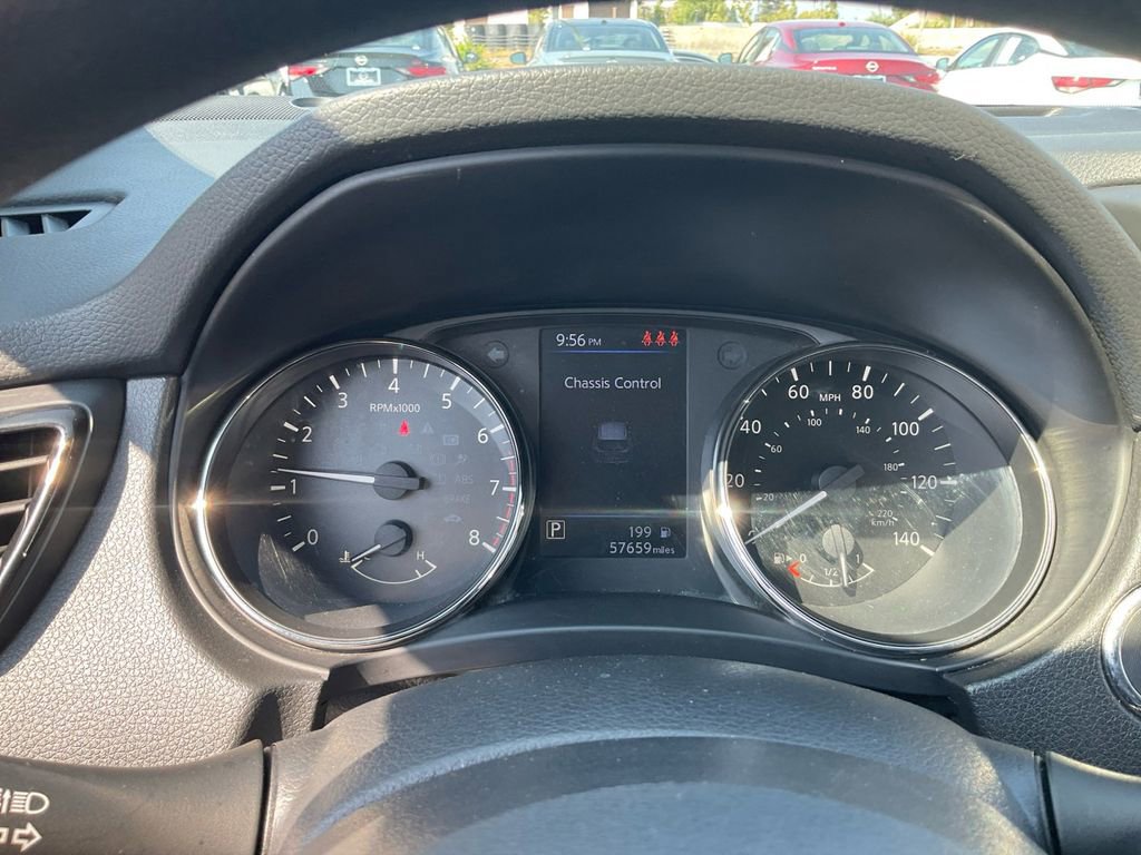 Used 2020 Nissan Rogue Sport SV image 19