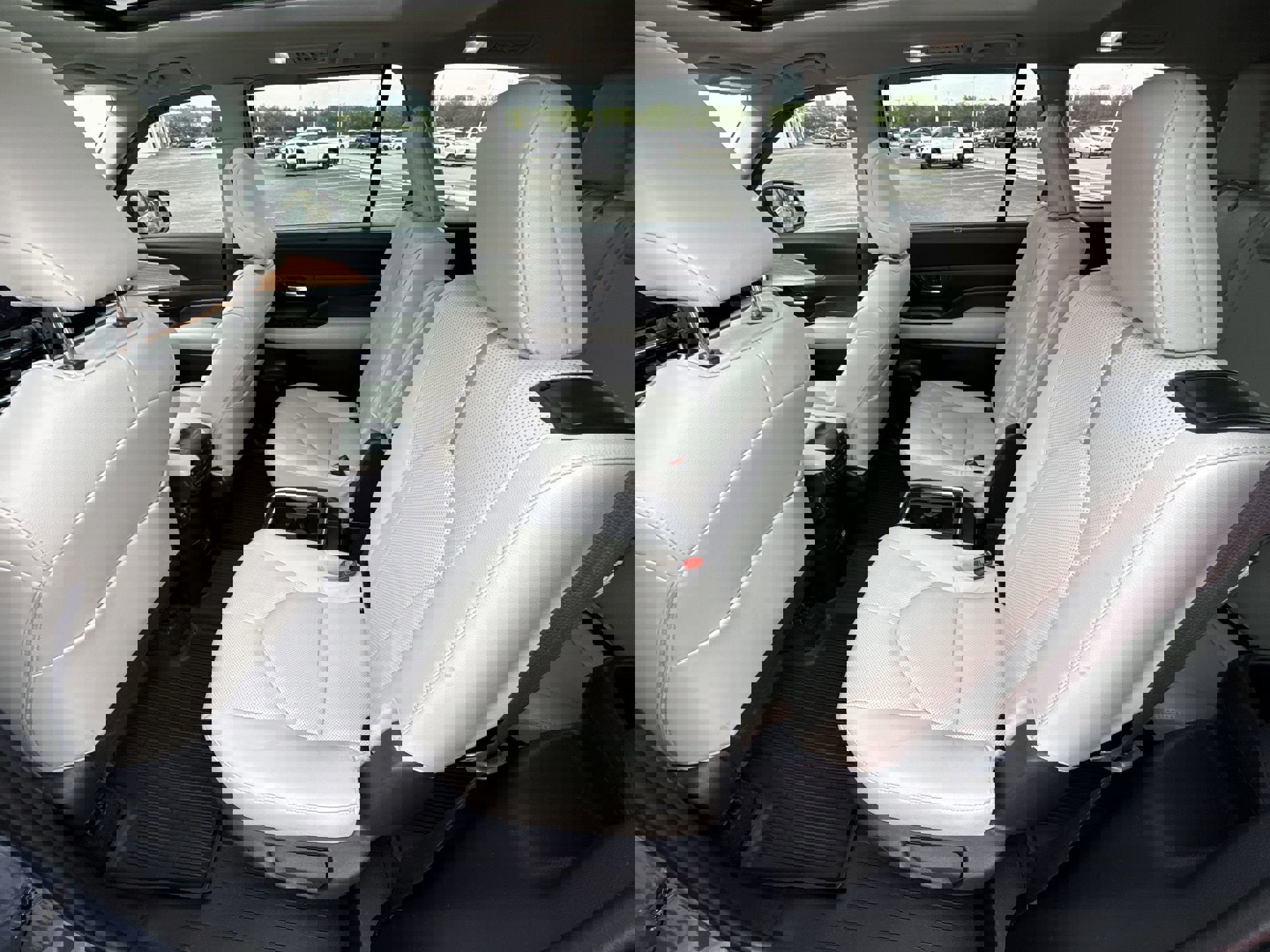 Certified 2024 Toyota Grand Highlander Platinum image 25