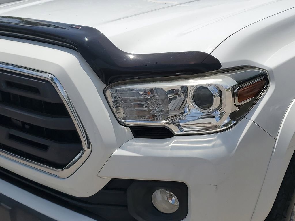 Used 2019 Toyota Tacoma SR5 RWD image 10