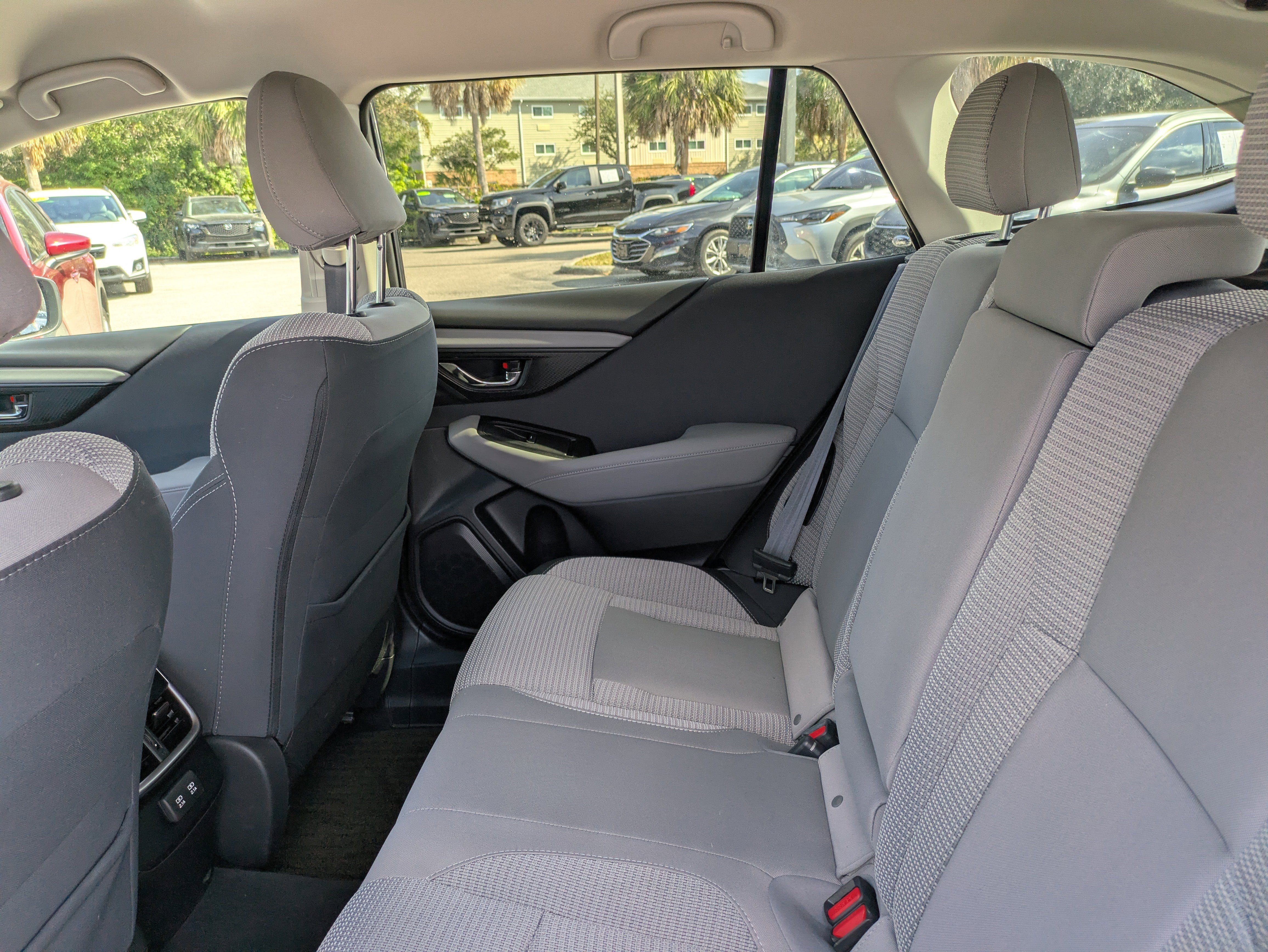 Used 2022 Subaru Outback Premium image 15