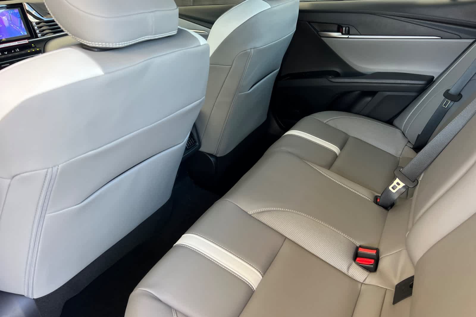 New 2026 Toyota Camry SE FWD image 4