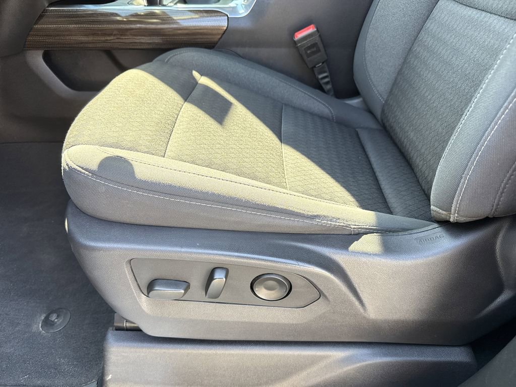 Used 2024 Chevrolet Silverado 1500 LT w/ Z71 Off-Road Package image 13