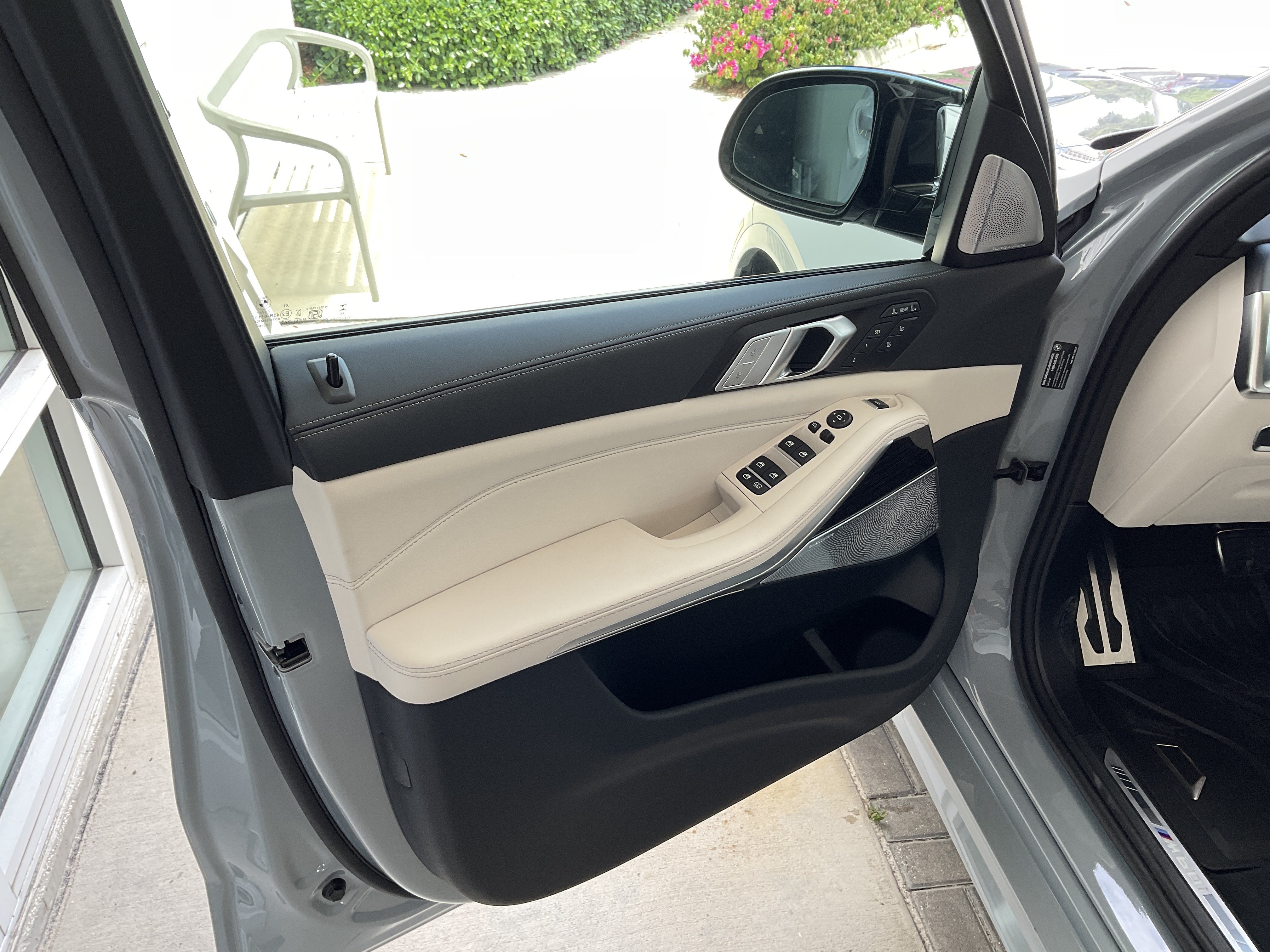 New 2027 BMW X7 M60i AWD/4WD image 8