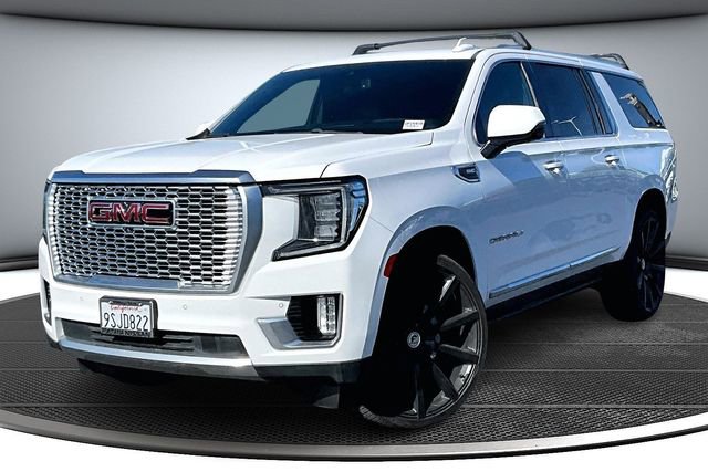 Used 2021 GMC Yukon XL Denali image 3