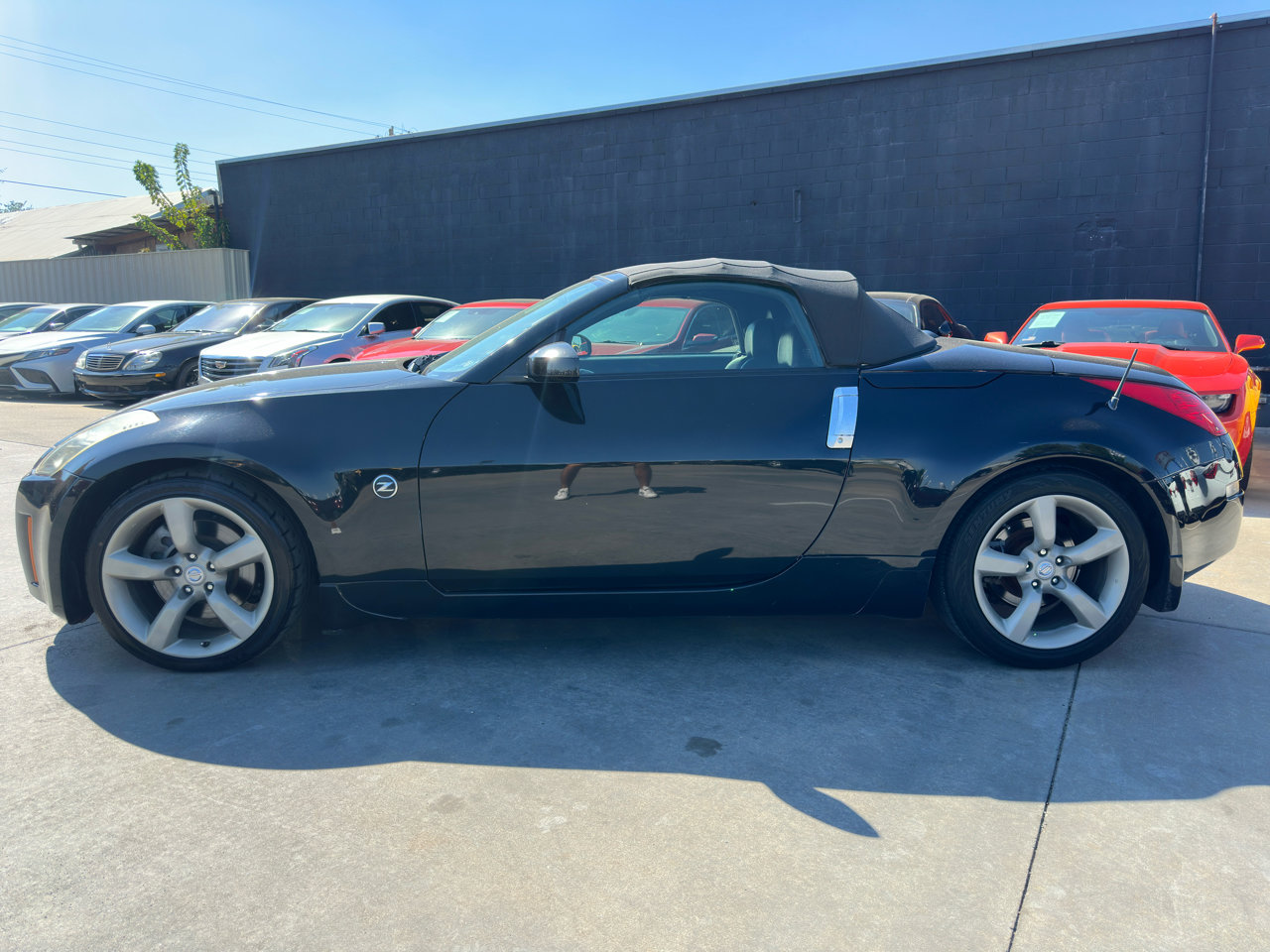 Used 2006 Nissan 350Z Touring image 4