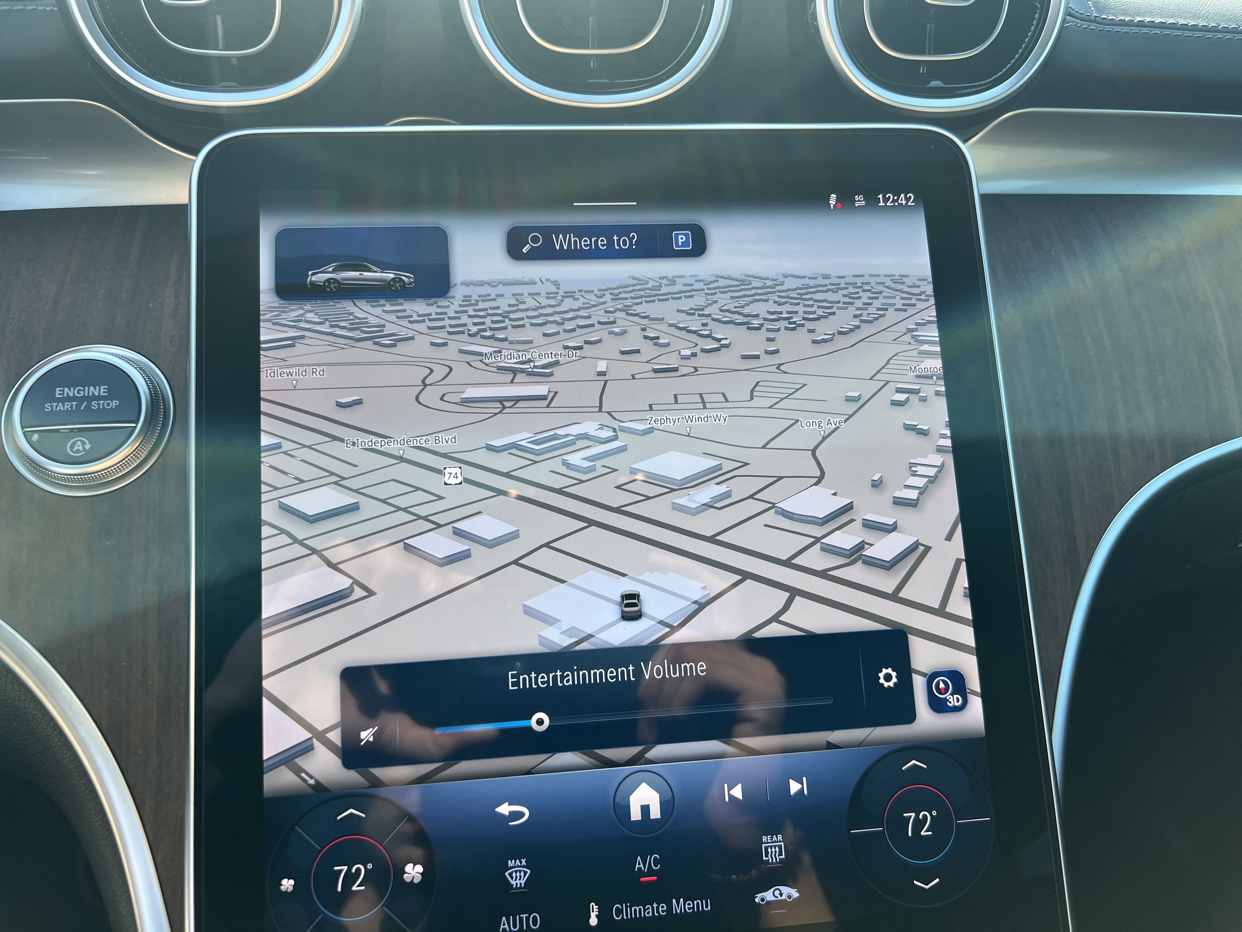 Certified 2025 Mercedes-Benz C 300 Sedan image 24