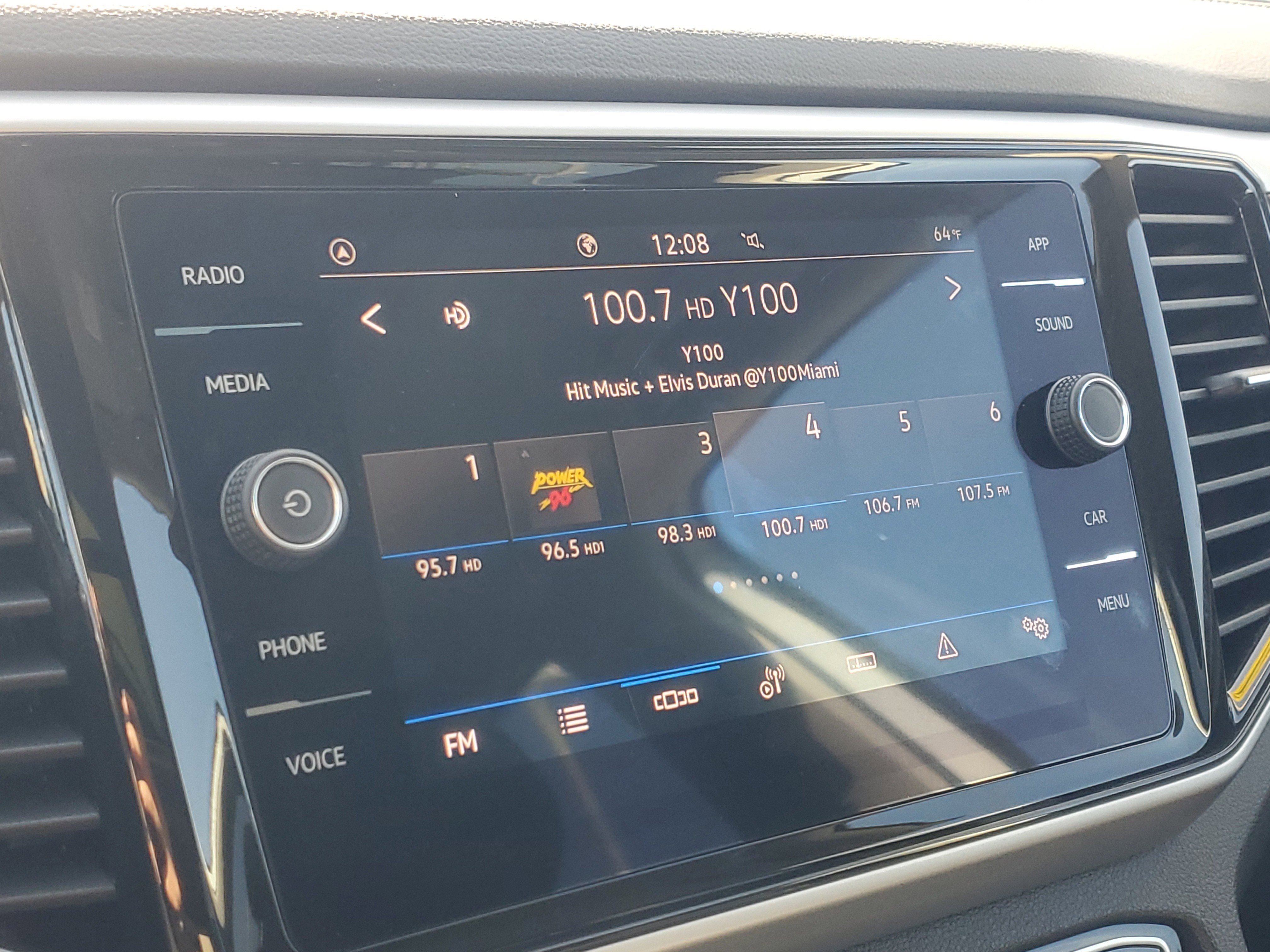 Used 2023 Volkswagen Atlas SE w/ Panoramic Sunroof Package image 28