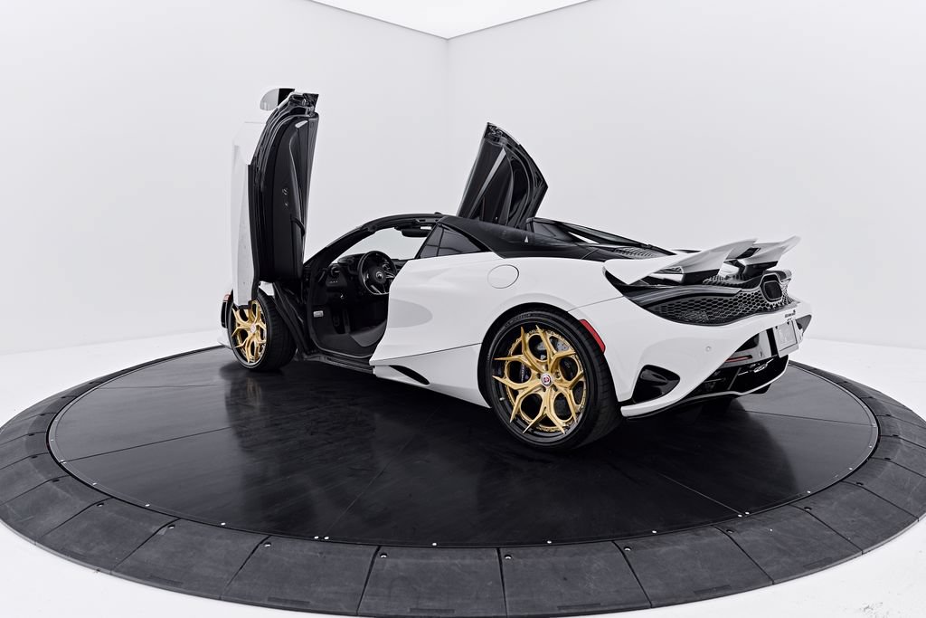 Used 2025 McLaren 750S Spider RWD image 26