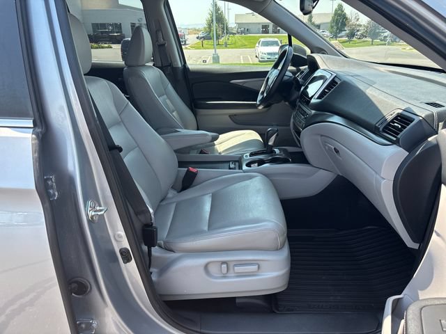 Used 2017 Honda Ridgeline RTL-T image 23