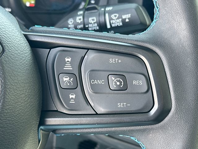 Used 2025 Jeep Wrangler Unlimited Rubicon 4xe image 31