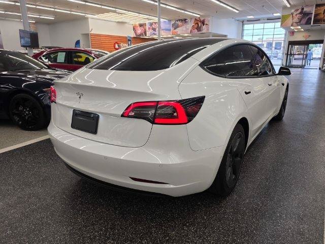 Used 2021 Tesla Model 3 Standard Range Plus RWD image 5