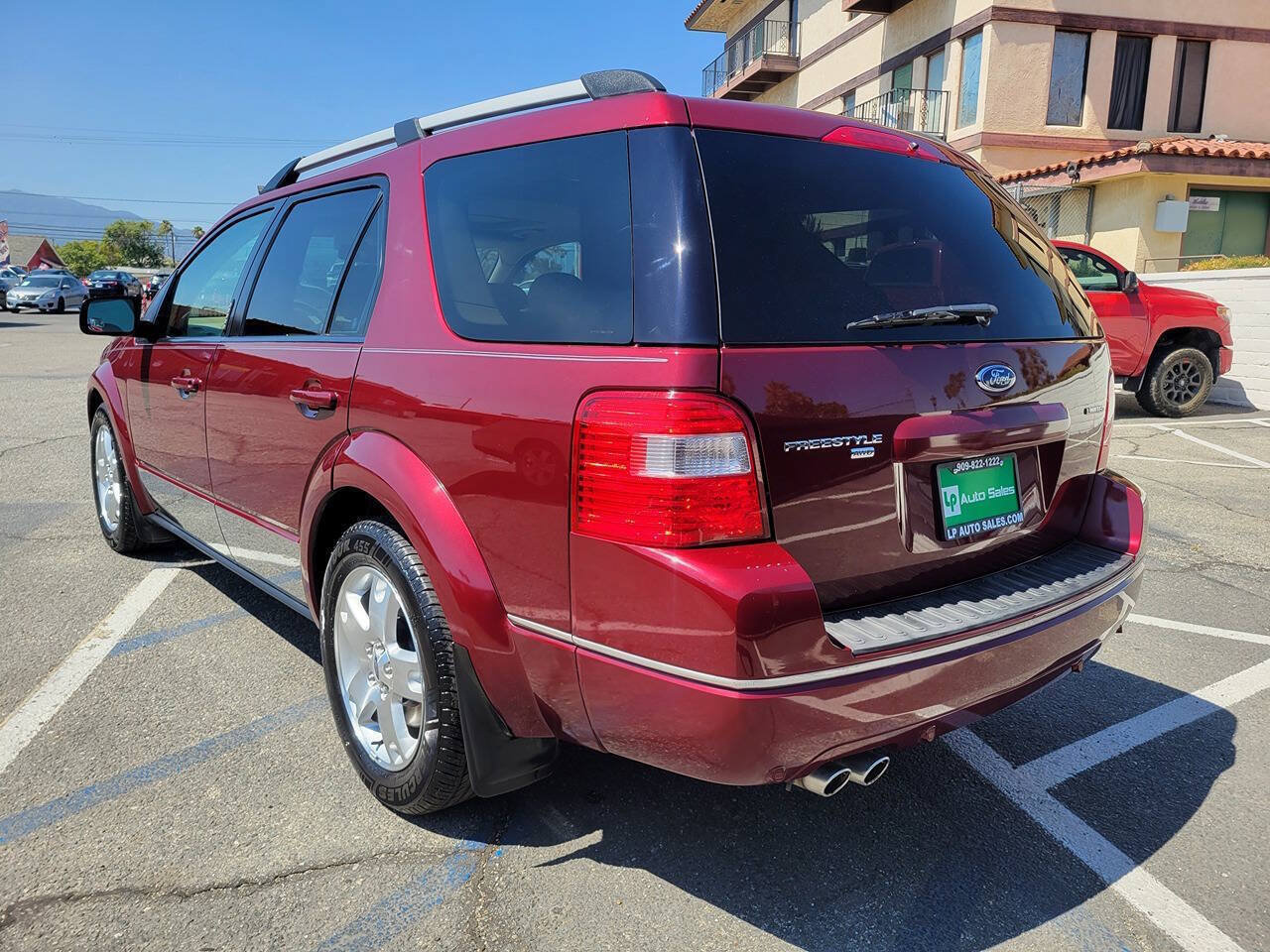 Used 2006 Ford Freestyle Limited AWD/4WD image 3