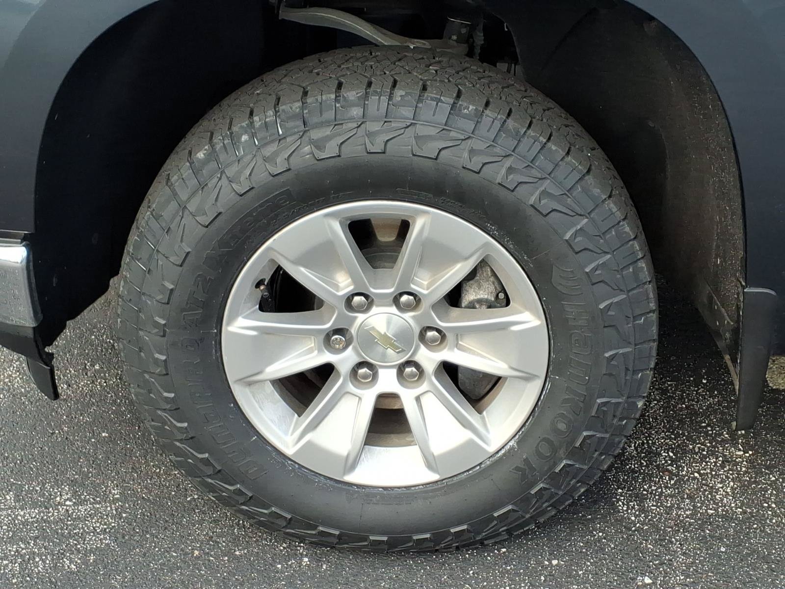 Used 2021 Chevrolet Silverado 1500 LT AWD/4WD image 30