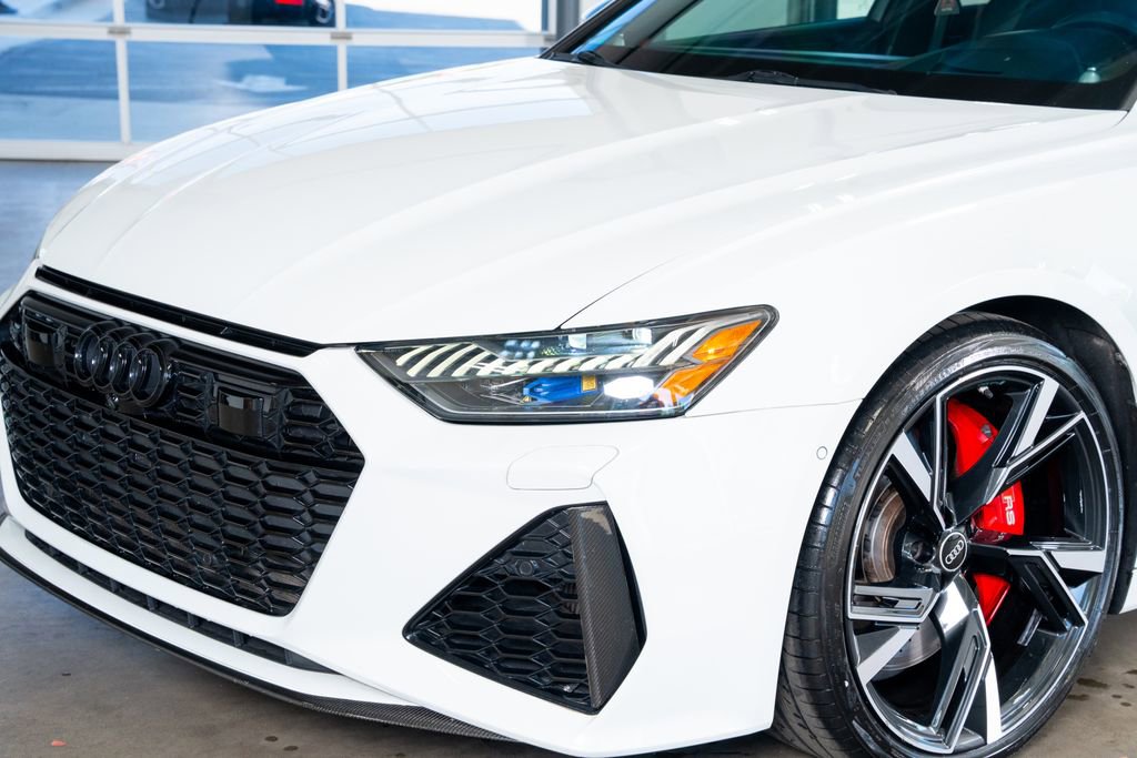 Used 2021 Audi RS 6 w/ Carbon Optic Package image 12