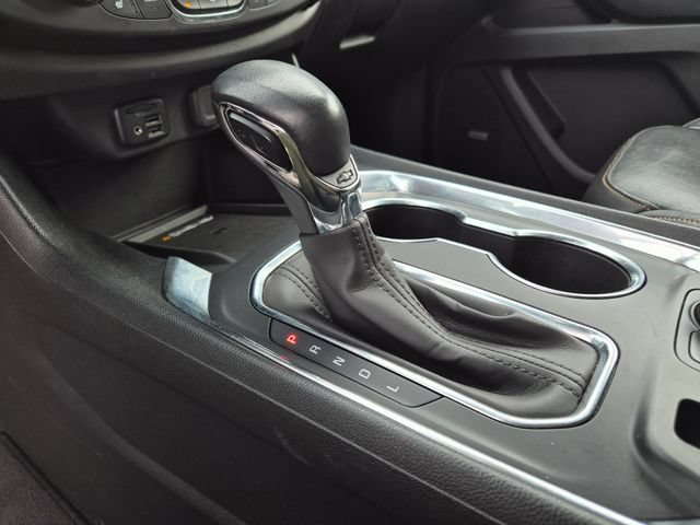 Used 2021 Chevrolet Traverse Premier FWD image 41