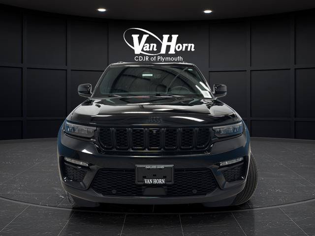 Certified 2024 Jeep Grand Cherokee Limited w/ Luxury Tech Group II AWD/4WD image 2