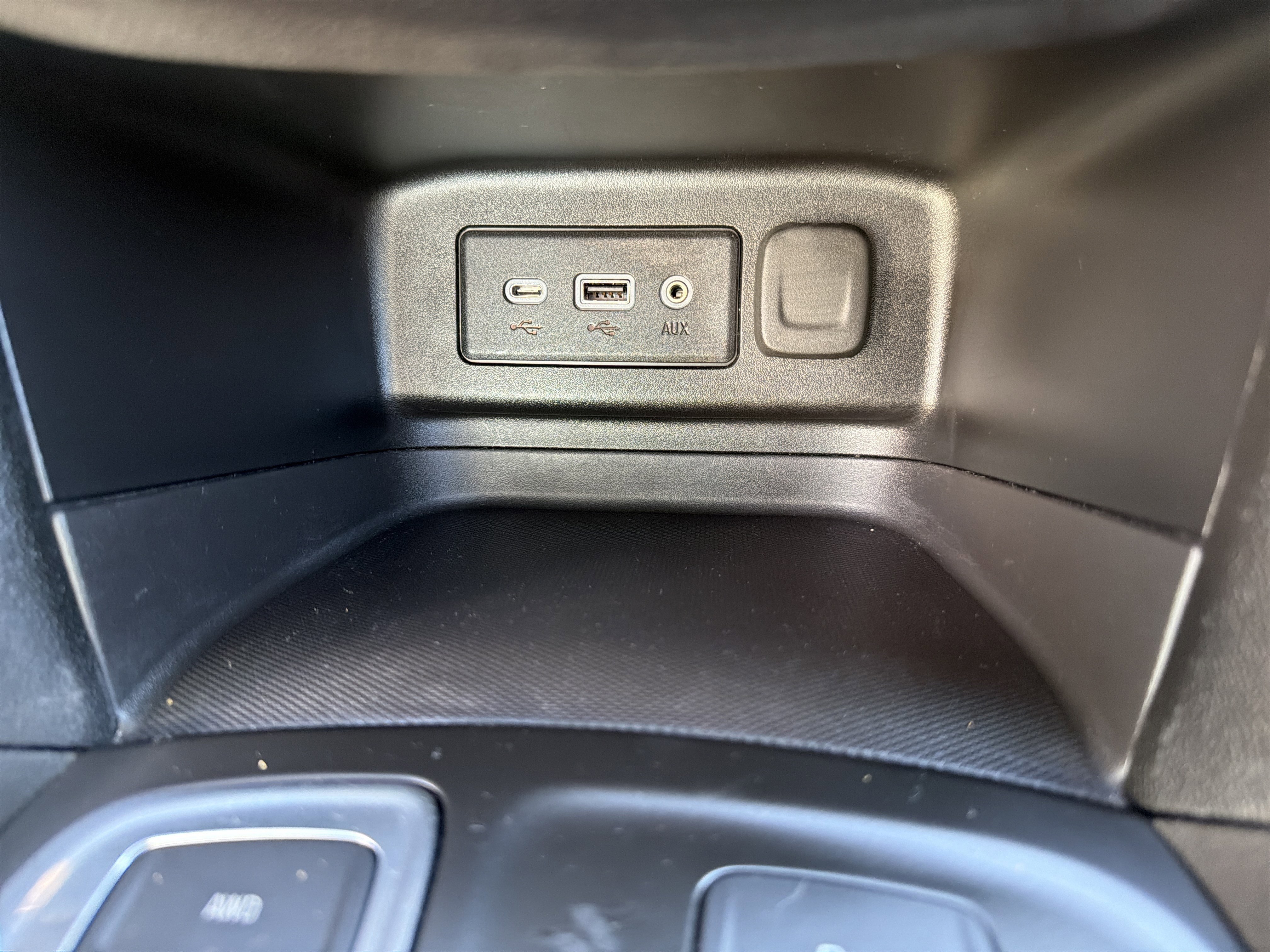 Used 2022 Chevrolet Equinox RS image 17