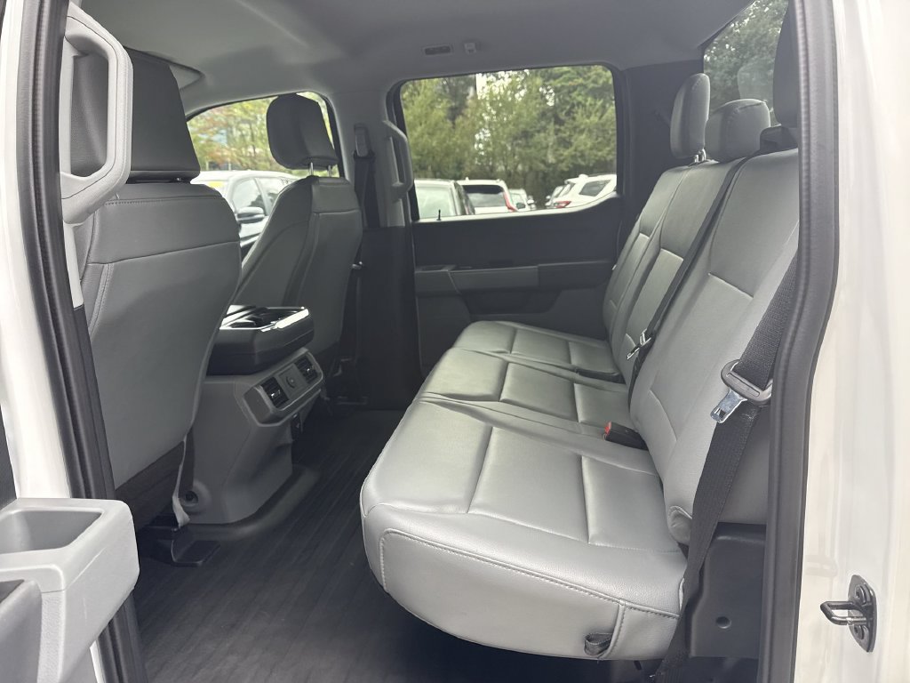 Used 2025 Ford F150 Lightning Pro AWD/4WD image 24
