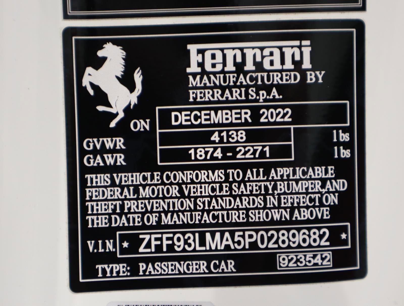 Used 2023 Ferrari F8 Tributo RWD image 44