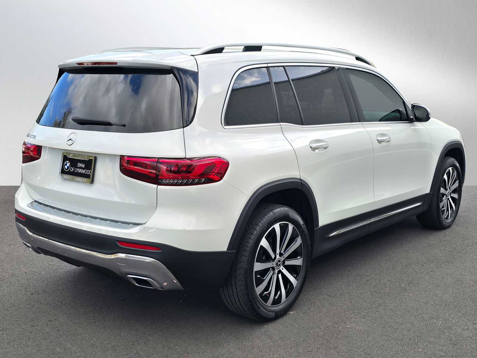 Used 2022 Mercedes-Benz GLB 250 GLB 250 image 3