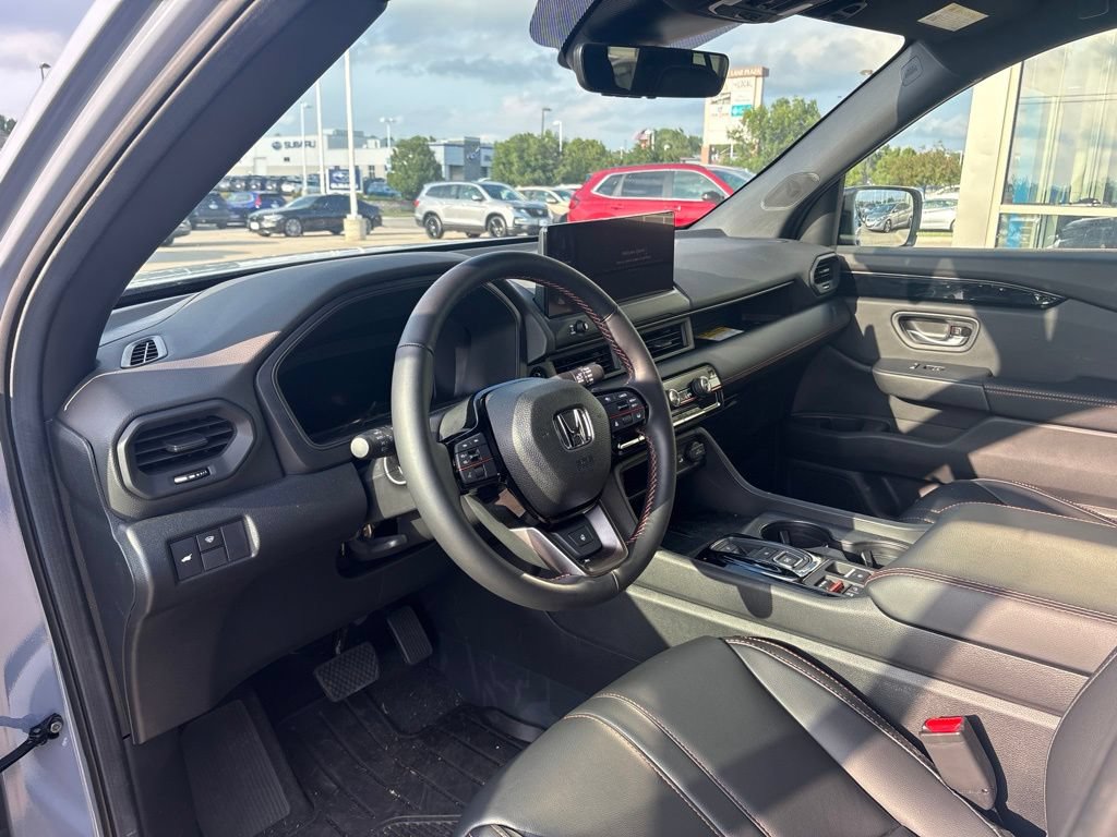 Certified 2026 Honda Pilot TrailSport image 11