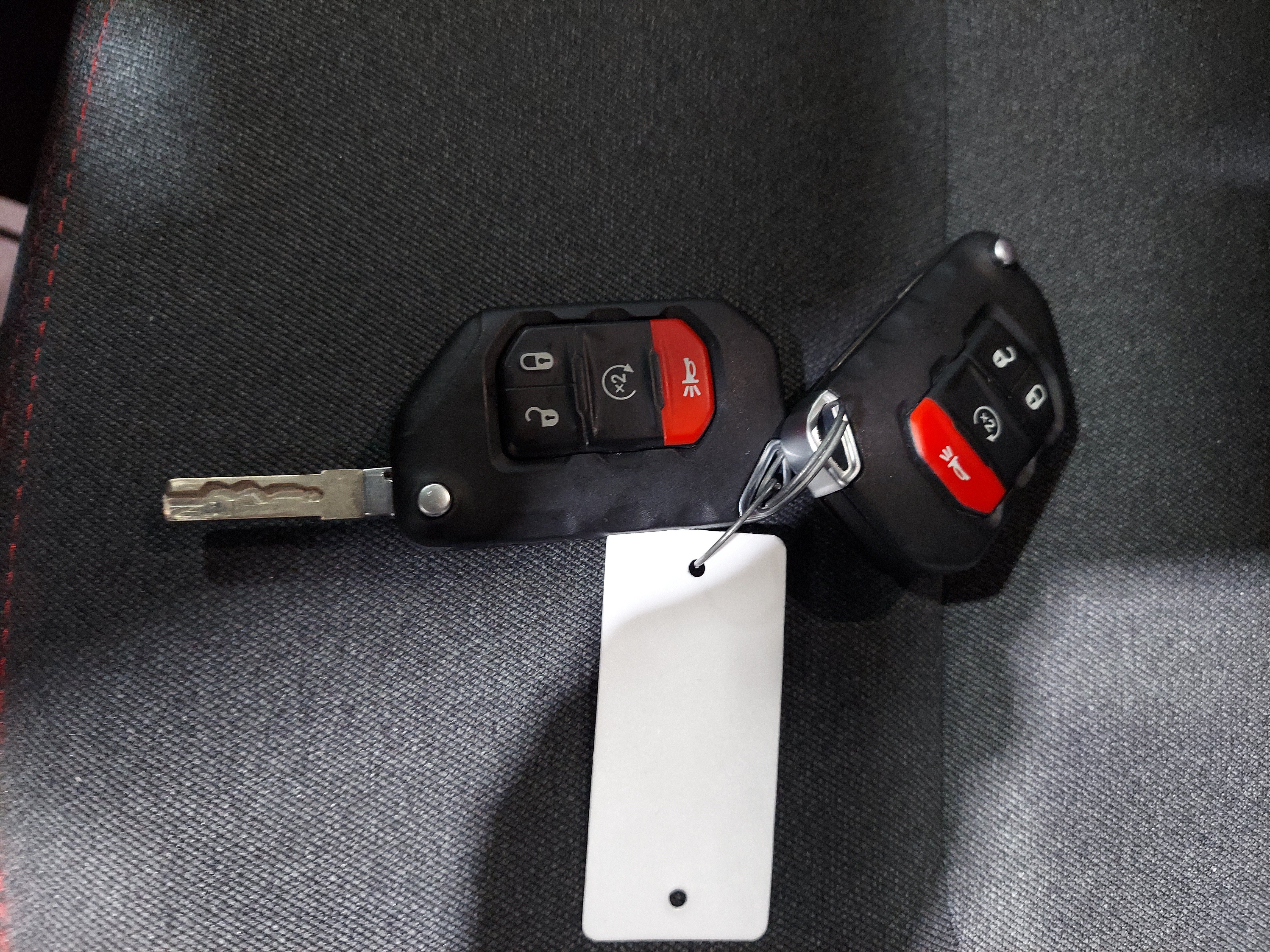 Used 2024 Jeep Wrangler Rubicon w/ Technology Group AWD/4WD image 14