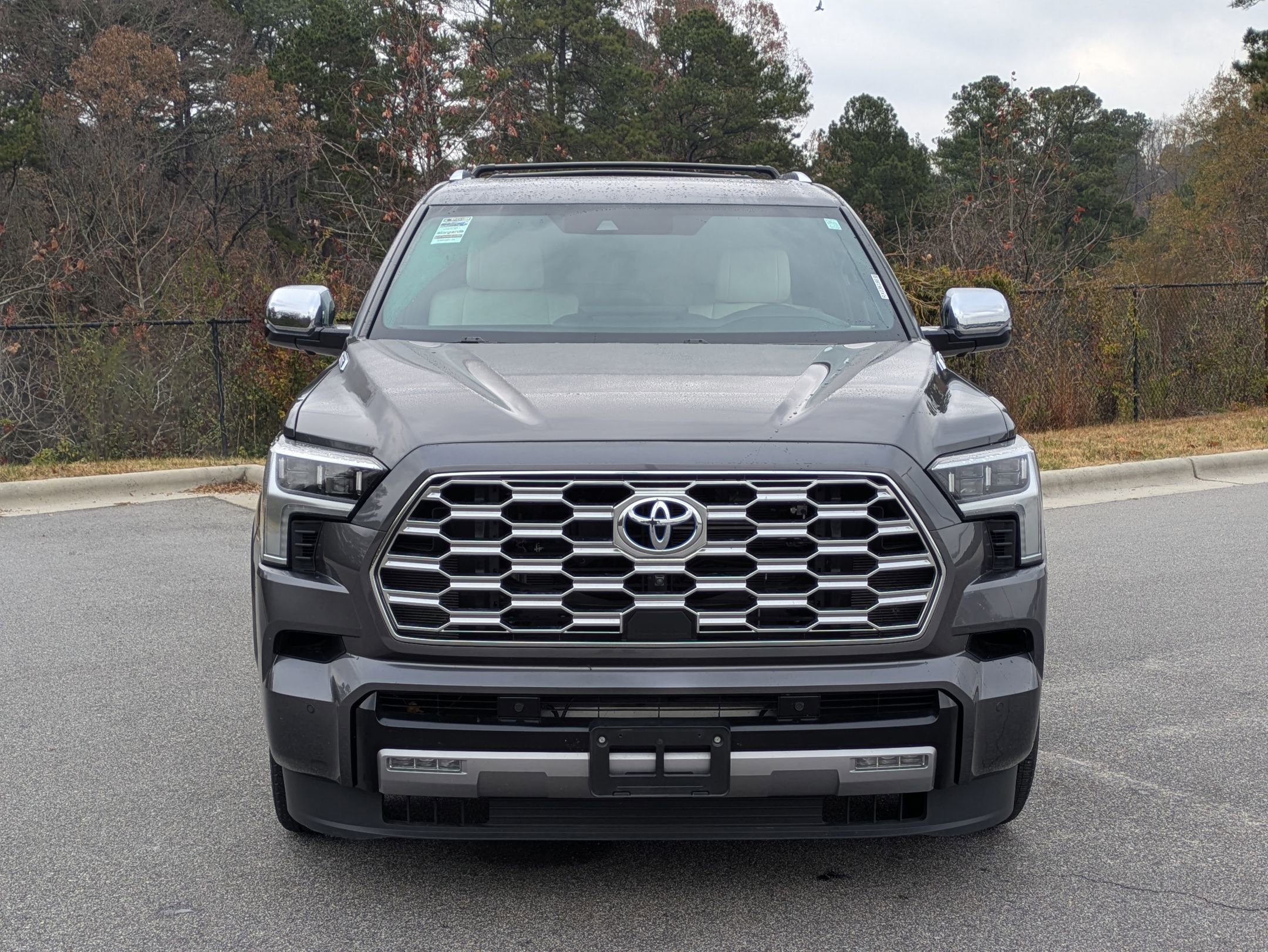 Used 2024 Toyota Sequoia Capstone image 2