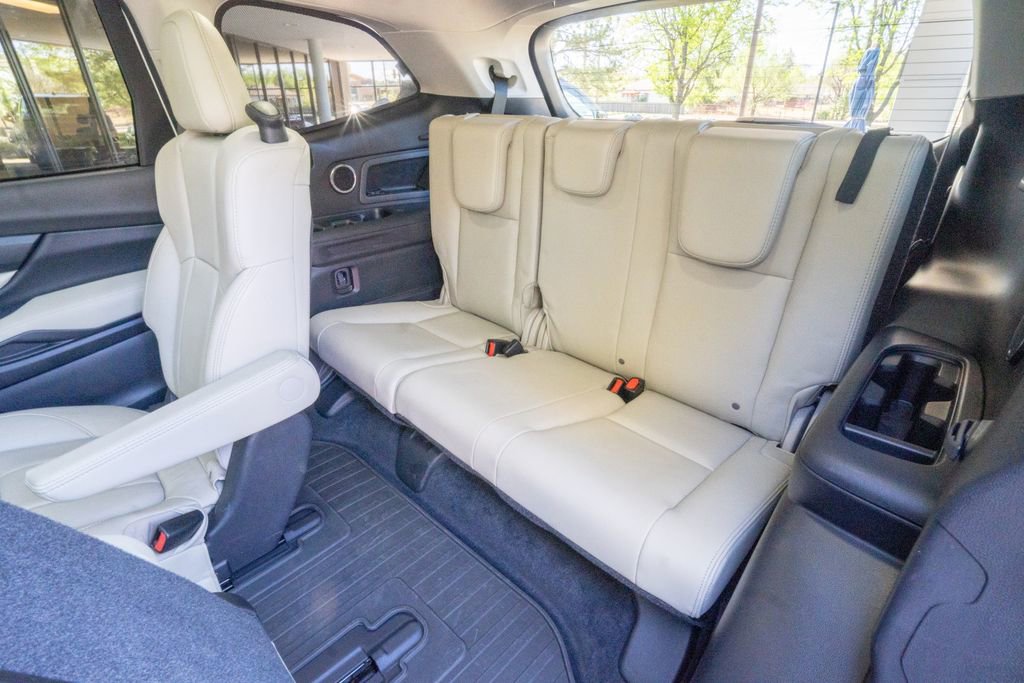 Used 2024 Subaru Ascent Limited w/ Technology Package AWD/4WD image 20