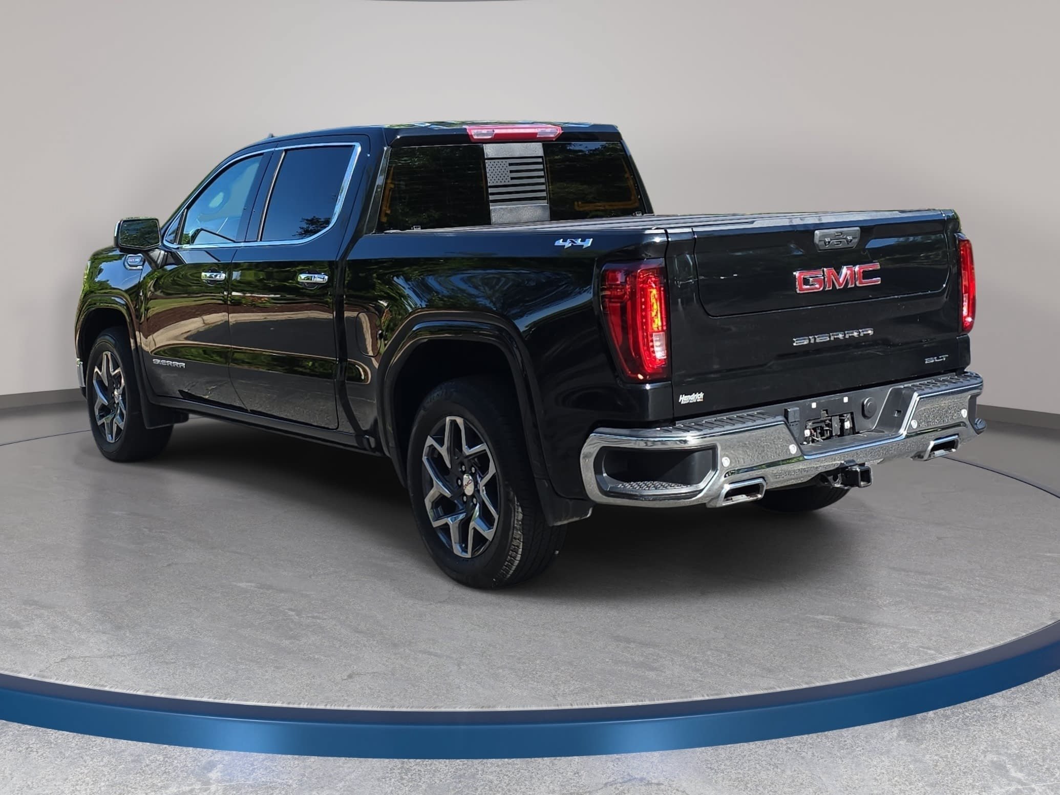 Used 2024 GMC Sierra 1500 SLT w/ SLT Premium Plus Package AWD/4WD image 7
