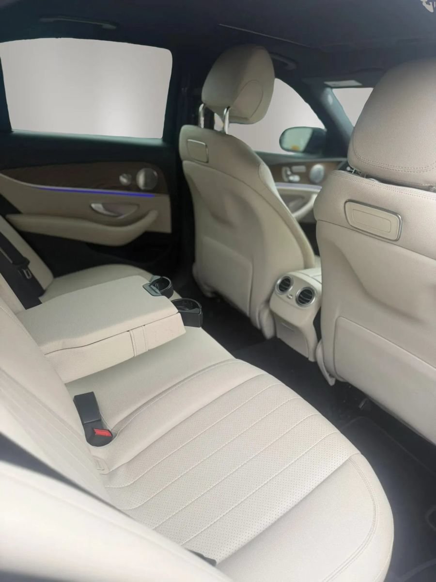 Used 2018 Mercedes-Benz E 300 w/ Premium 2 Package (Q02) image 10