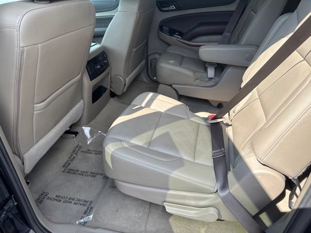 Used 2019 Chevrolet Suburban Premier AWD/4WD image 14