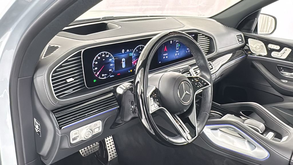 Used 2024 Mercedes-Benz GLS 580 4MATIC image 41