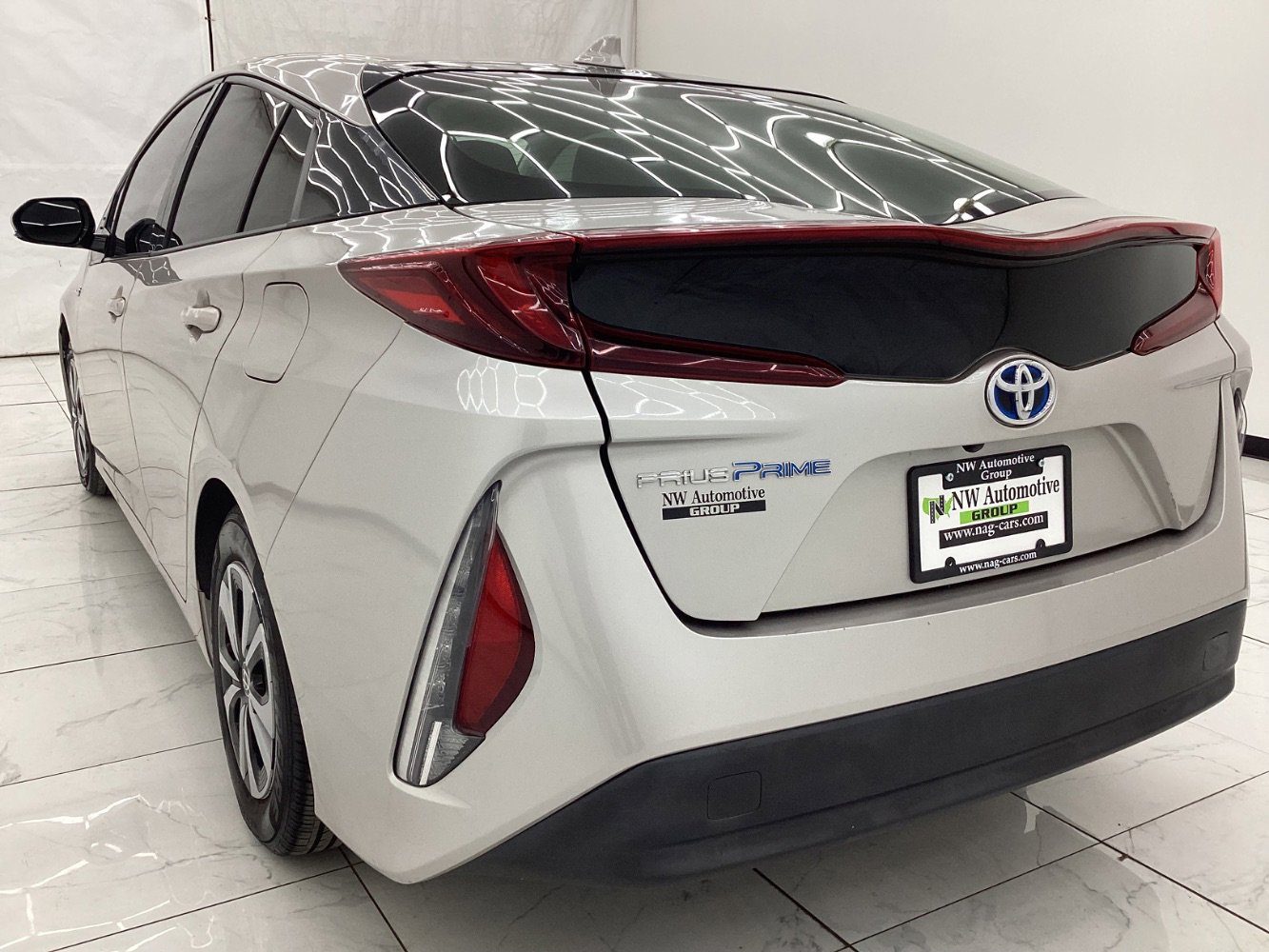Used 2017 Toyota Prius Prime Premium w/ Carpet Mat Package image 8