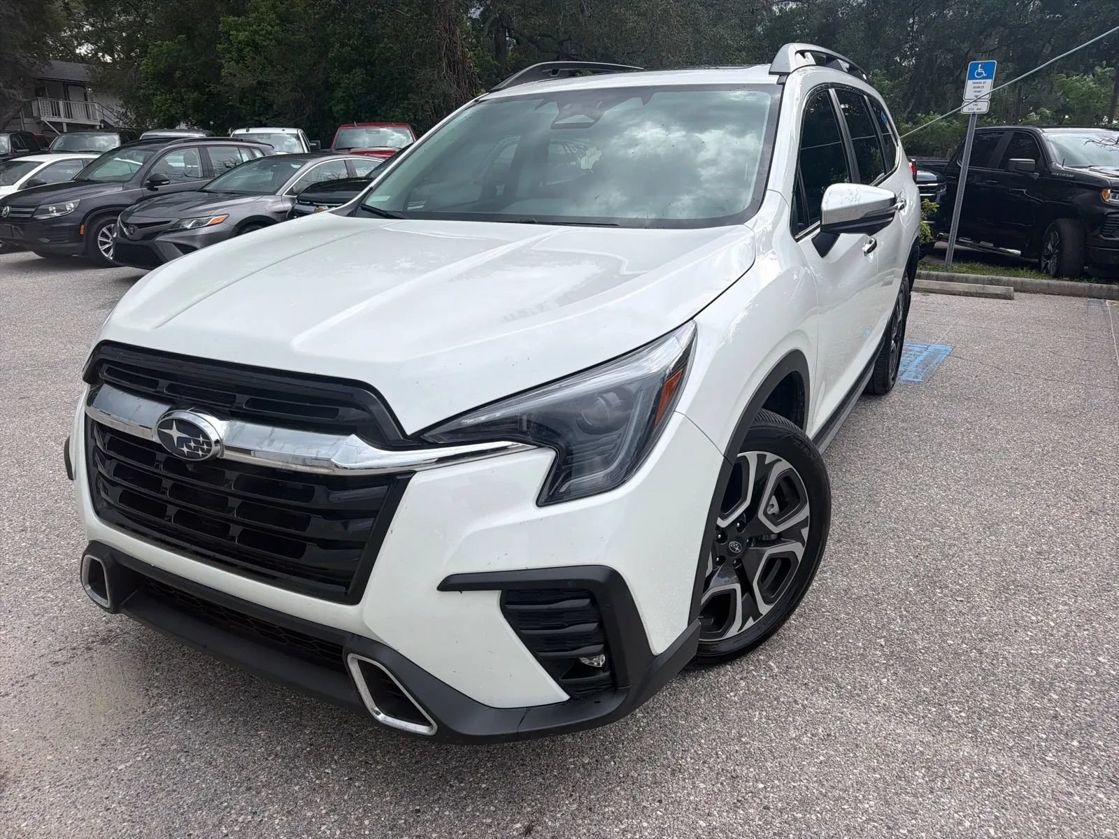 Used 2023 Subaru Ascent Touring AWD/4WD image 2