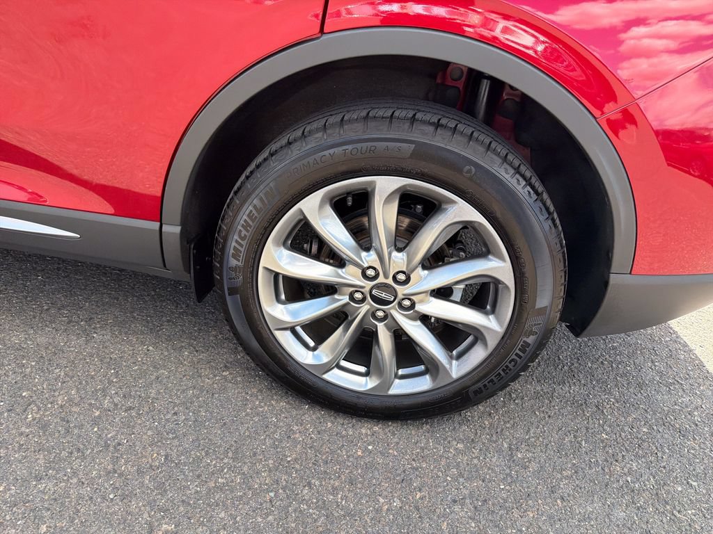 Certified 2022 Lincoln Corsair AWD w/ Premium Package image 33