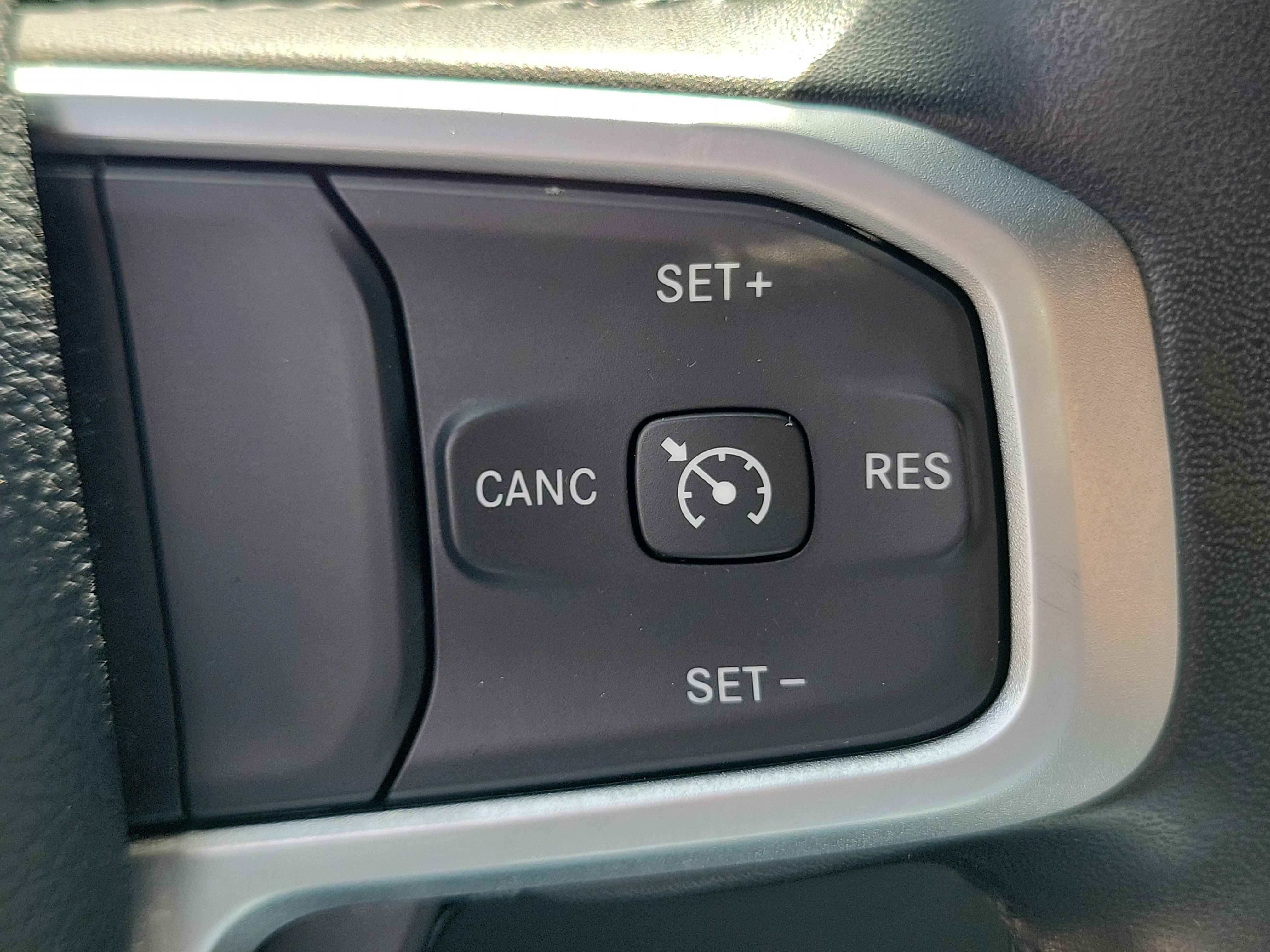 Used 2023 RAM 1500 Big Horn AWD/4WD image 19