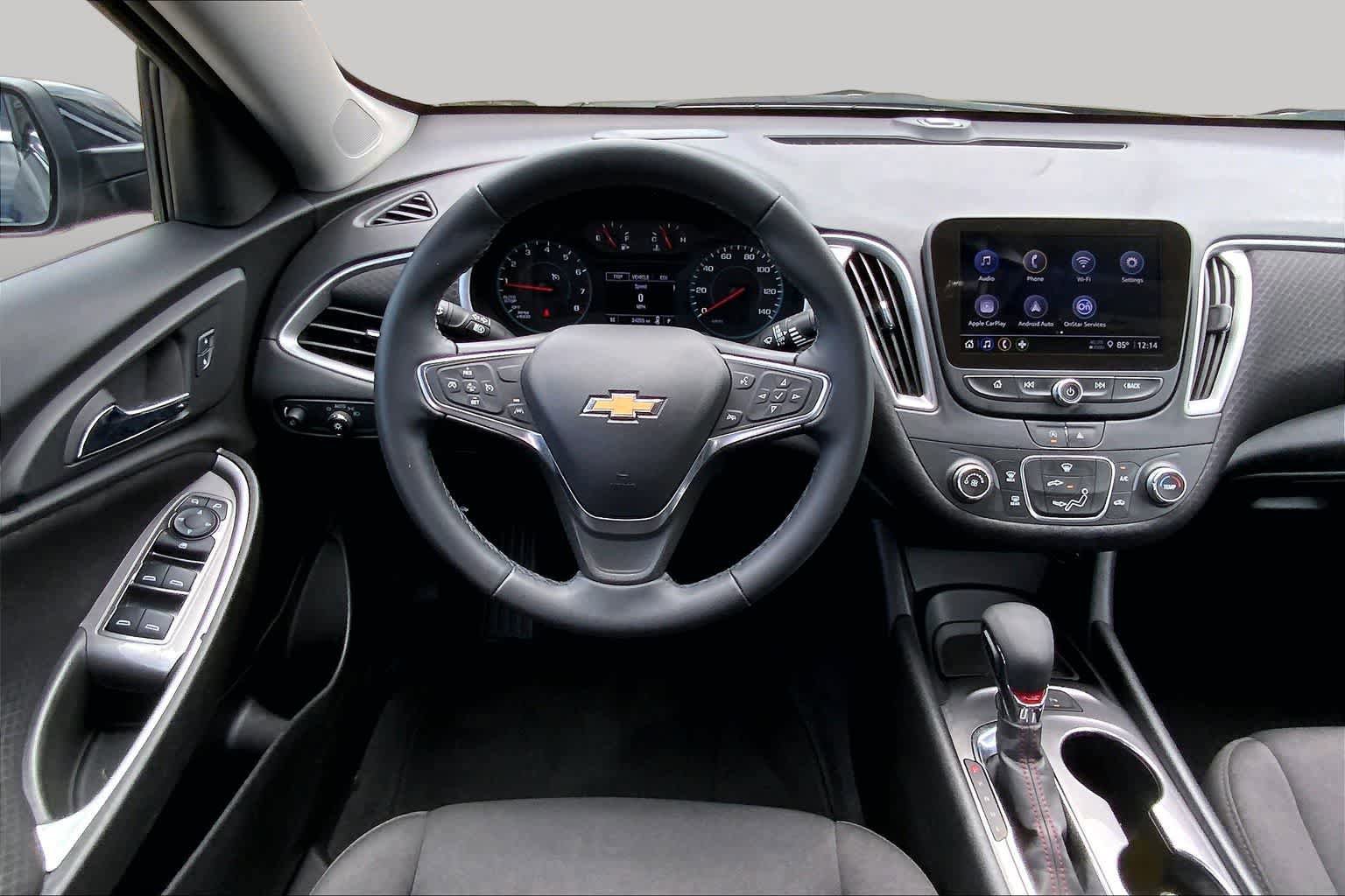 Used 2025 Chevrolet Malibu RS FWD image 6