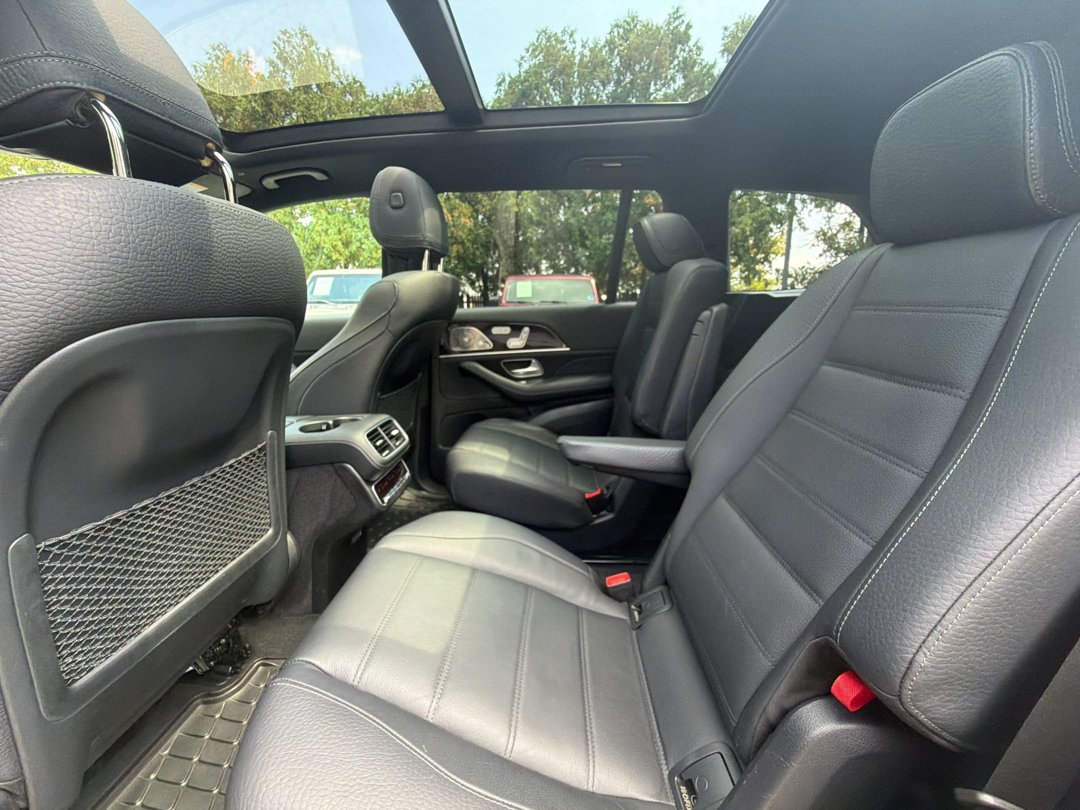 Used 2023 Mercedes-Benz GLS 450 4MATIC image 24