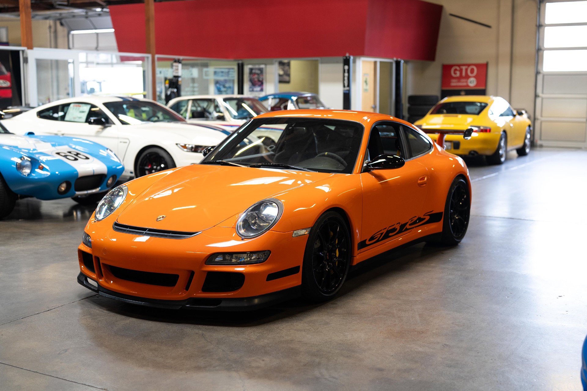 Used 2007 Porsche 911 GT3 RS RWD image 5