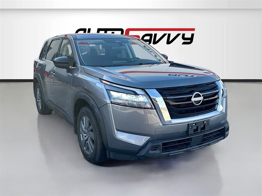Used 2024 Nissan Pathfinder S