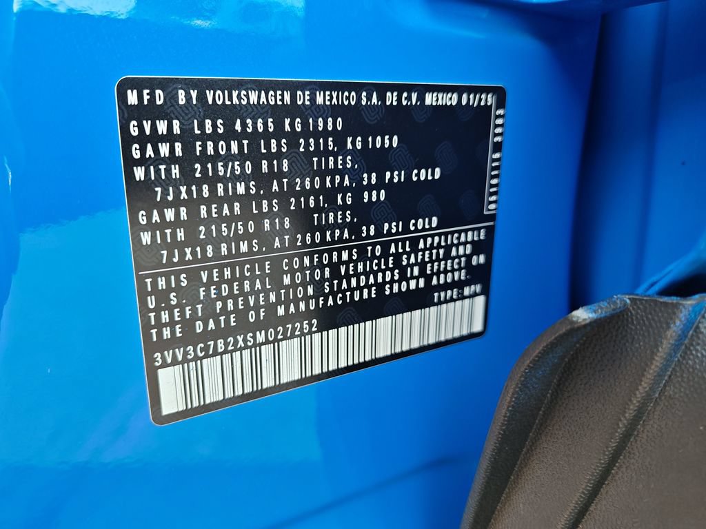 Used 2025 Volkswagen Taos SE FWD image 25