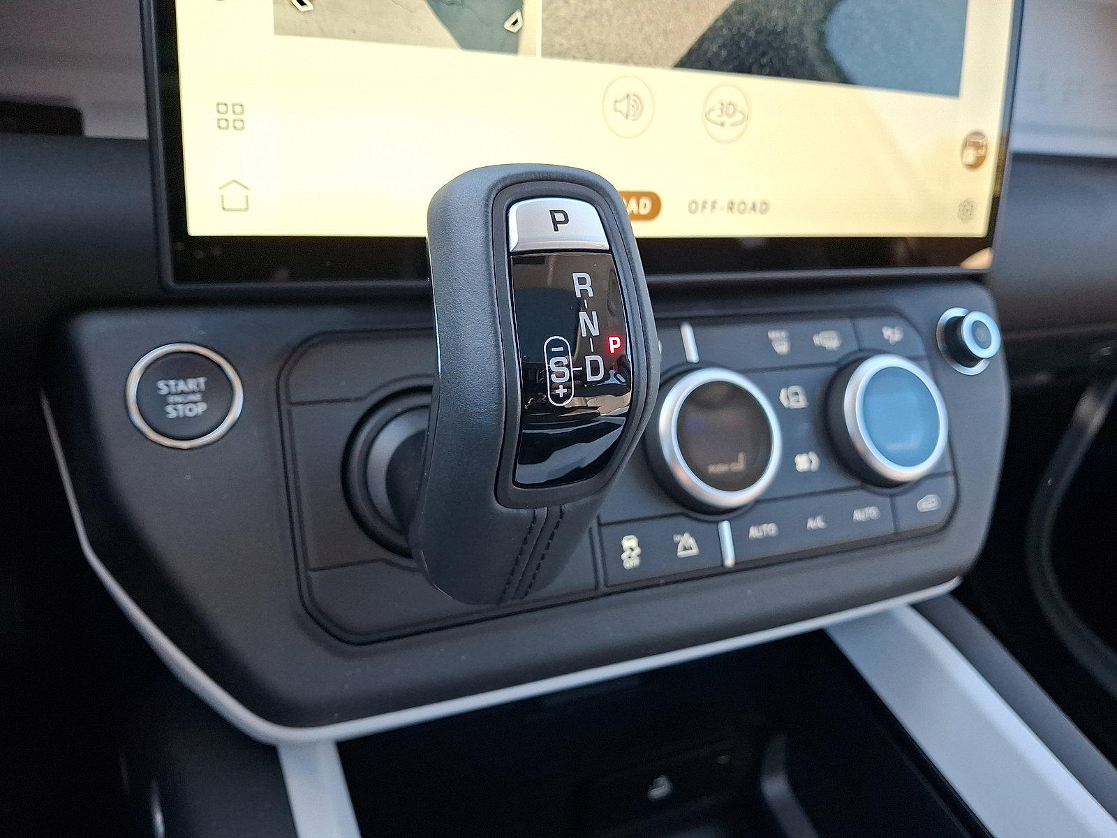 New 2026 Land Rover Defender 110 S image 11